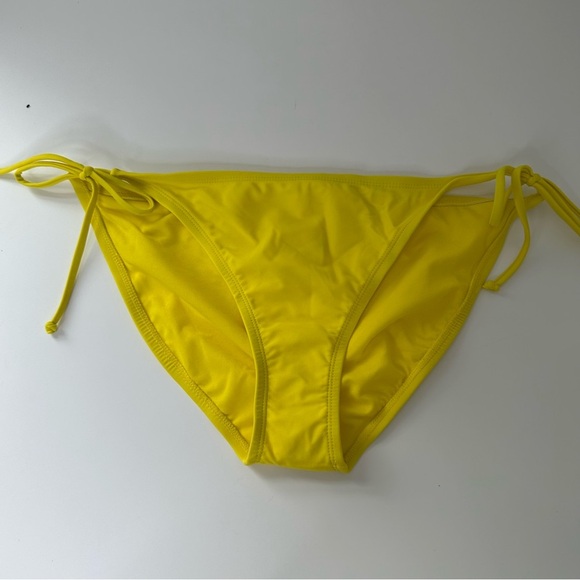 Xhilaration yellow bikini bottoms with floral details size L - Picture 2 of 6
